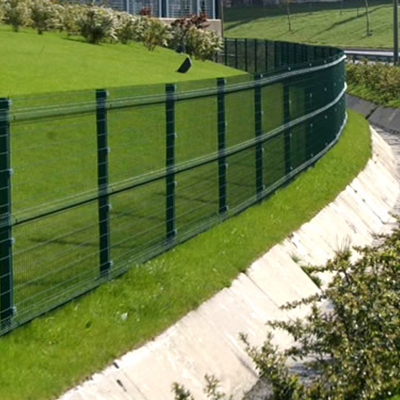 METAL FENCES